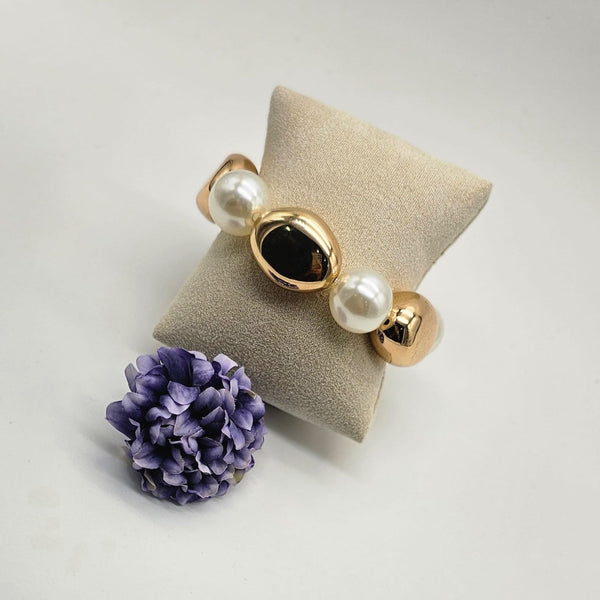Pearl and Gold Chunky Bracelet