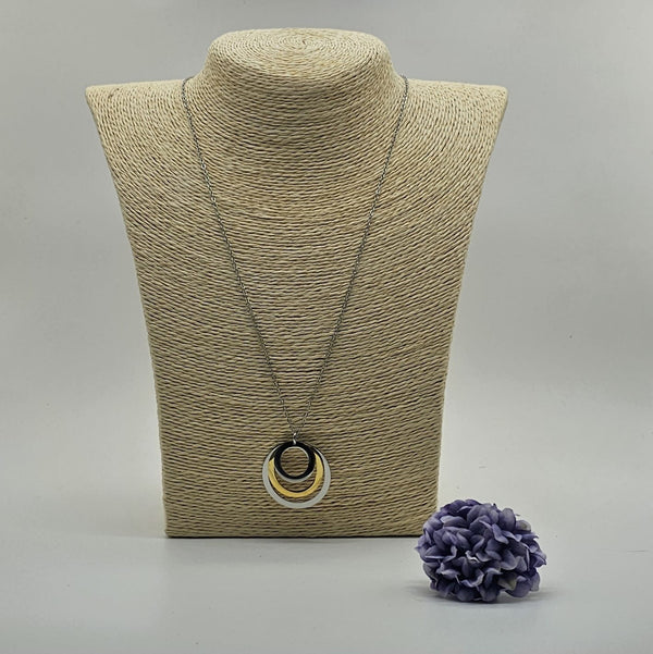 3-Circles Layered Pendand Necklace